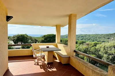Image de Apartment mit Zwei Schlafzimmern und Herrlichem Meerblick, Rena Majore, Sardegna