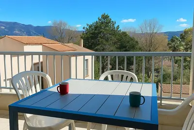 Image de Charmant T2 climatisé rénové, proche plage et commerces à Argelès-sur-Mer, avec balcon et parking privé