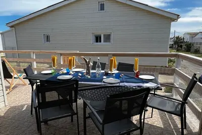 Image de Charmant Chalet Rangée 9 avec Wifi, Climatisation et Terrasse - 250m de la Plage, 6 pers