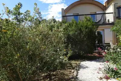Image de Maison 3 chambres avec terrasses, jardinet, climatisation et Wifi, proche port et plage à Gruissan