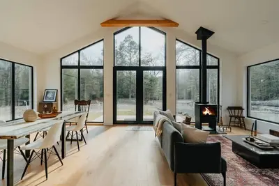 Image de Trail's End - Modern + Private Cabin in the Wood
