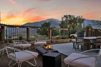 Image de Desert Zen: Tranquil Escape, Pool\/Hot Tub, Firepit