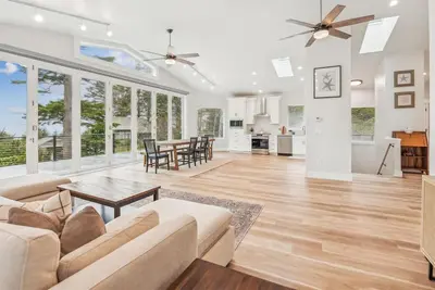 Image de Ocean View Haven - New Listing! - Beachcomber Vacation Homes