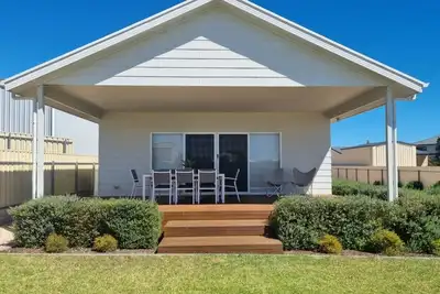 Image de The Hideaway - Charming 4 Br Home in Moonta Bay