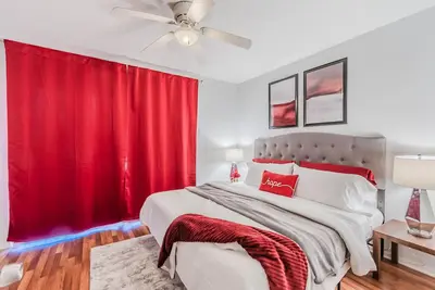 Image de Comfy Chic Dallas Stay