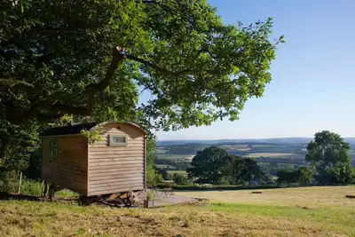 Shepherd Hut with free Hot Tub, Wifi and Breakfast Hamper.