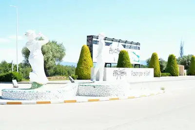 Image de Espectacular Chalet Adosado Para Vacaciones en Panorámica Golf Sant Jordi
