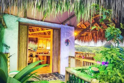 Hotel Ecolodge en Bambú con Jacuzzi a 15min de Quimbaya Panaca Alma Ecosuites