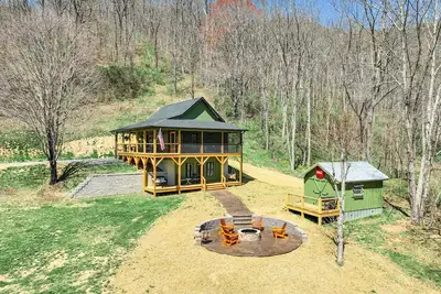 Image de Serene Canton Vacation Rental w/ Mountain Views