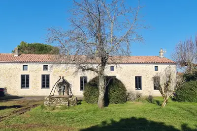 Image de Le Gîte la Galerne se trouve dans un hameau avec un environnement champêtre