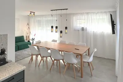 Image de Appartement-Vue sur la cour-Salle de bain privée séparée