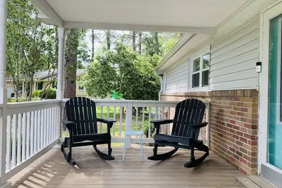 Image de Central Location with Office Suite