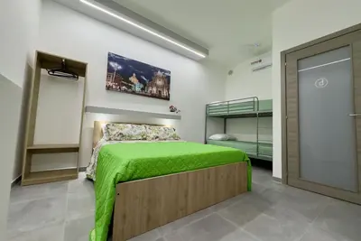 Image de Famille-Suite-Salle de bain privée séparée-B - Quadrupla
