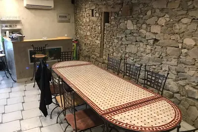 Image de Maison de campagne tranquille Ă 30 minutes de Lyon avec piscine, boulodrome.
