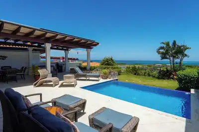 Image de Caribatters @ Pristine Bay Ocean and Golf Course View