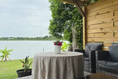 Image de Lakefront - Private Dock - Fast WiFi-Ample Parking