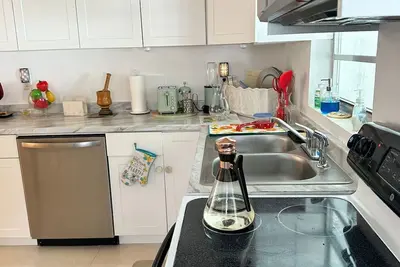 Image de Luxury Home Near Wynwood Fl! 15 minutes from Airport & Miami Beach