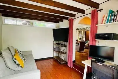 Image de Beautiful home overlooking Costanera Center\n\n