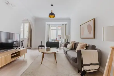 Image de Large Galvany 4br, Furniture, Decor + Kitchen, by Blueground