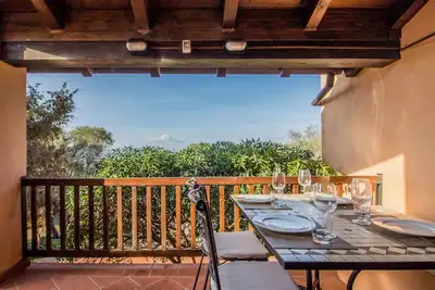 Image de Lovely Sea View Apartment with Parking and Pool!
