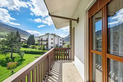 Image de Appartement 'Appartamento Belvedere' avec vue sur montagne, jardin partagé et balcon