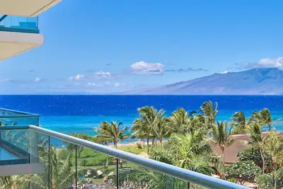 Image de Maui Resort Rentals: Honua Kai - 3 Total Bedrooms, Premier 5th Floor Interior Courtyard Offering w/ Stunning Ocean Views!
