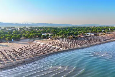 Image de Aqua Bliss Apartment, Lalzit Bay, Albania