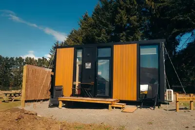 Image de Avalanche Creek Cabin by Tiny Away