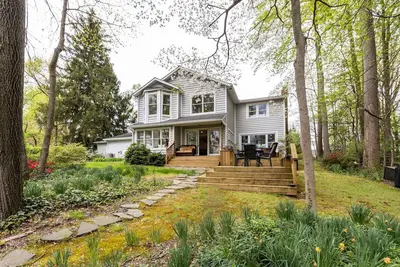 Image de Stay Mins from Annapolis in Luxury Waterfront Home on Deep Water w Private Pier & Gourmet Kitchen