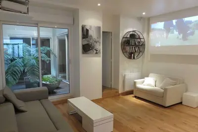 Image de Loft de standing, Paris 11, espace de vie de 120m2, belle hauteur sous plafond