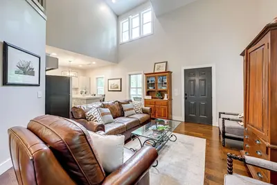 Image de Bright Highlands Retreat Near Waterfalls & Trails