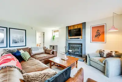 Image de Fraser Condo w/ Ski Shuttle & Resort Amenities!
