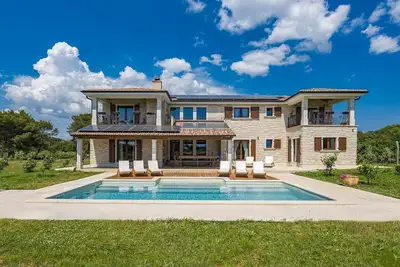Luxury and Stylish Villa Campagna with sauna, private pool and beautiful garden