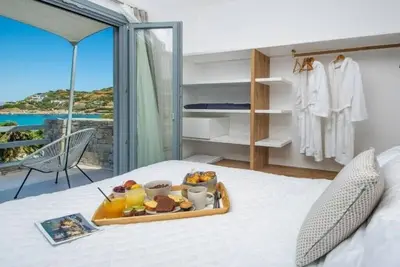 Image de Bh784 - C - Suite Syros