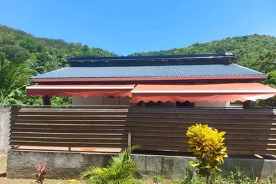Image de Bungalow Ă Deshaies Ă 5 min de la plage.