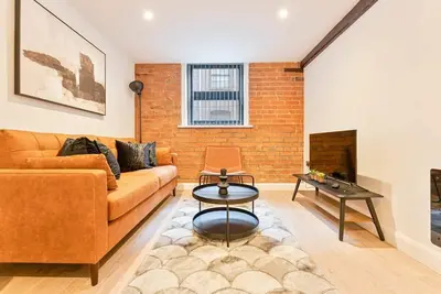 Image de Fabulous 2 Bed Apartment in Burton-on-Trent