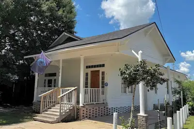 Image de Lafayette Family Home: Free Parking, Downtown & 3 Bedrooms!