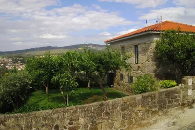 Image de Casa dos Bisavós-slowdown Rota do Românico a 16km do Porto. Petfriendly