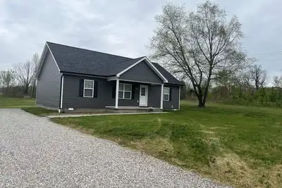 Image de Peaceful private 3 bedroom & 2 bathroom new home near Mammoth Cave.