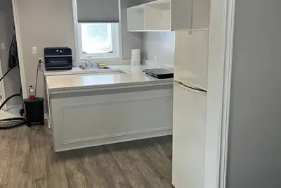 Image de Renovated Bachelor, Stephenville\n\n