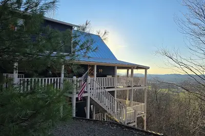 Image de Mountain Views- Appalachian Mtns / Smokies. Waterfalls, trails, casino nearby!