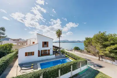 Image de Es Mollet pour 8 personnes avec vue sur la mer et piscine