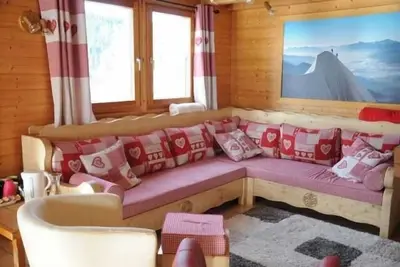 Image de Chalet, wifi, 180m des commerces, balcon, télévision, 109m², Les Gets