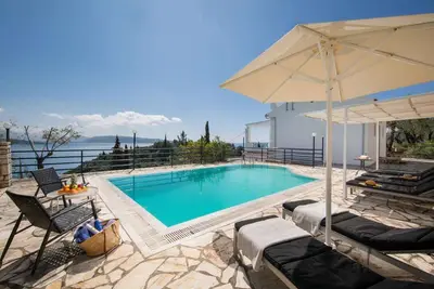 Image de Eleftheria - Trois Chambres Villa, Couchages 6