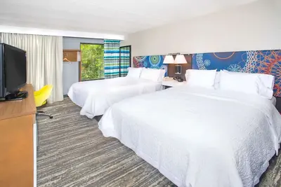 Image de Annapolis Adventure: Room w/ Outdoor Pool + Easy Access to Historic Sites