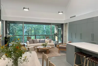 Image de Entire home in West Tisbury, Massachusetts minutes from Lambert's Cove