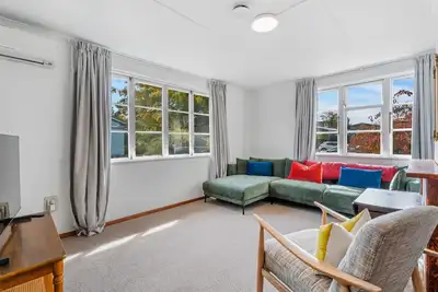 Cycle and Retreat - Cromwell Holiday Home