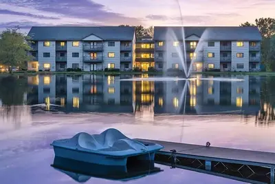Image de 1br Deluxe Condo in Tranquil Wilderness Setting