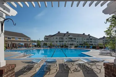 Image de 3br Dx Condo in historic Williamsburg!