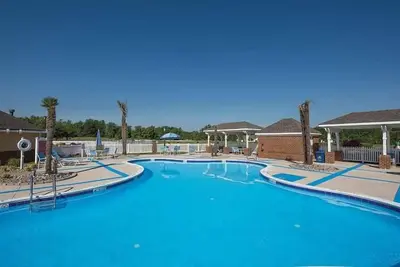 Image de 2br Lo Condo nestled in Historic Williamsburg!